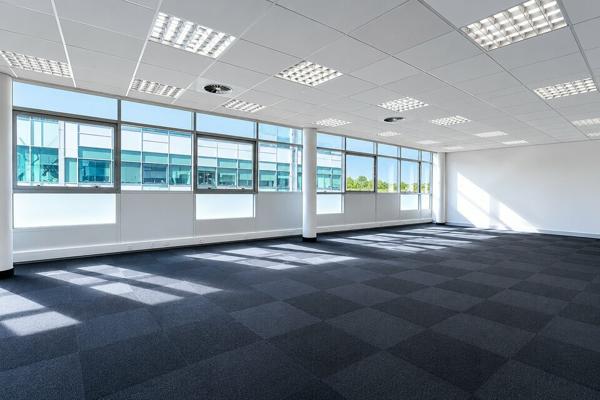 BUREAUX à LOUER de 1021 m²