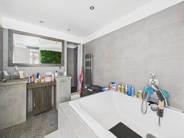 Appartement 5 pièces - 119 m² Exclusivité efficity