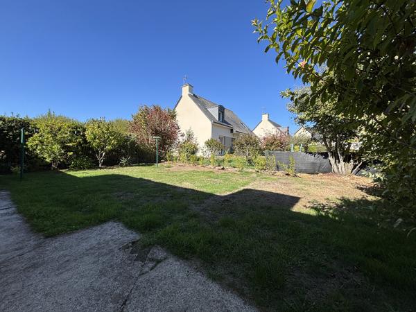 A LOUER. Libre au 05/10/2026. Ergué-Gabéric, Maison de 79 m², Renovée avec Garage et Jardin