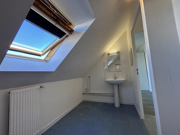 A LOUER. Libre au 05/10/2026. Ergué-Gabéric, Maison de 79 m², Renovée avec Garage et Jardin