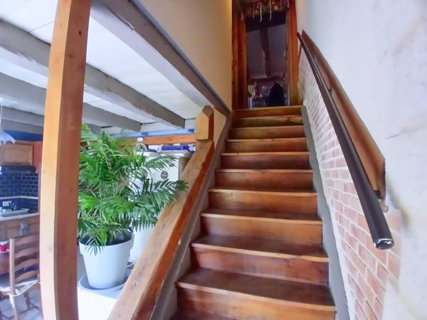 Maison et son studio avec terrain constructible