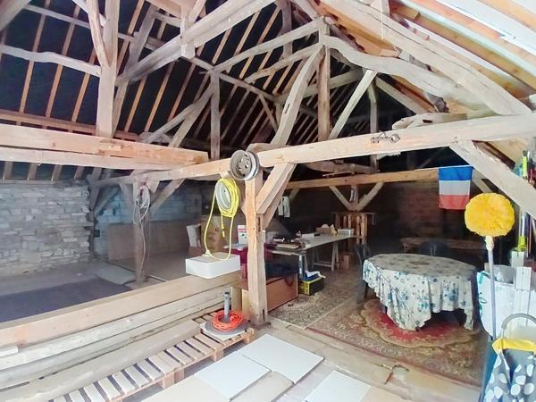 Maison et son studio avec terrain constructible