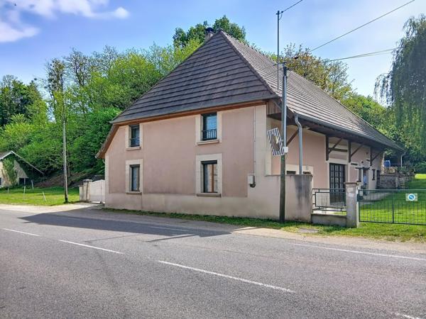 Maison et son studio avec terrain constructible