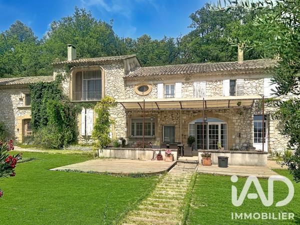 Maison à vendre 11 pièces 370 m² Cadenet