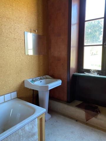 Immeuble à rénover – Usage commercial – Centre-bourg de Châteauneuf-d’Ille-et-Vilaine