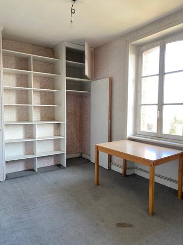 Immeuble à rénover – Usage commercial – Centre-bourg de Châteauneuf-d’Ille-et-Vilaine