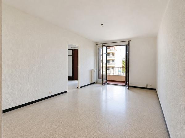 Appartement 4 pièces - Pinède - Parking et cave