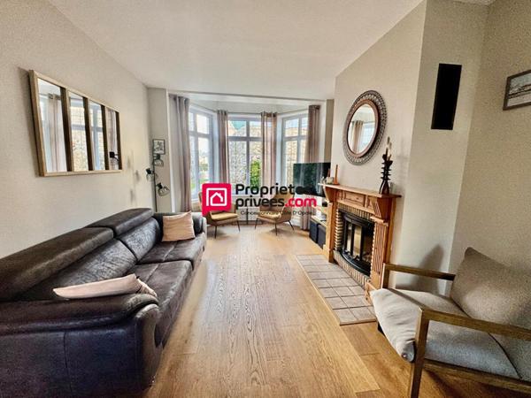 Unique dans le carré d'or entre les Commerces et la Plage !!