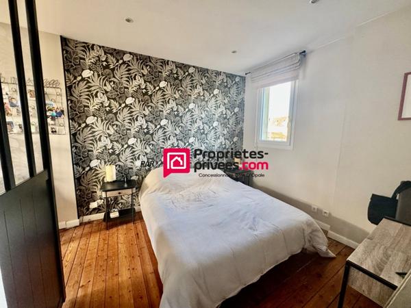 Unique dans le carré d'or entre les Commerces et la Plage !!