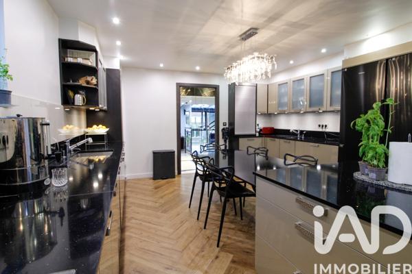 Maison à vendre 9 pièces 434 m² Saint-Brice-sous-Forêt