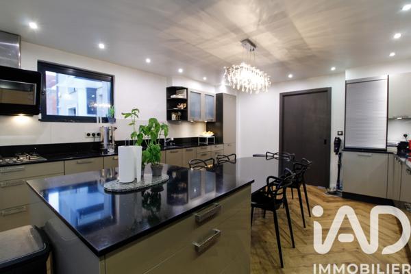 Maison à vendre 9 pièces 434 m² Saint-Brice-sous-Forêt