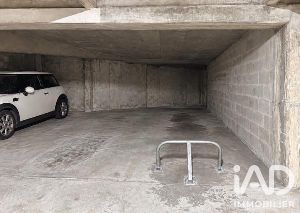Parking à vendre 20 m² Paris 8