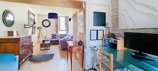 appratement traversant T4