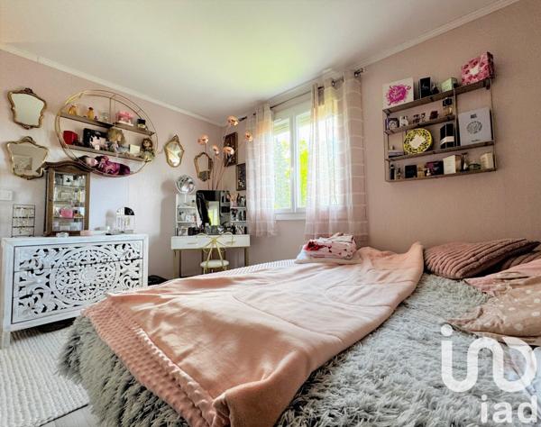 Appartement 4 pièces de 113 m² à Maromme (76150)