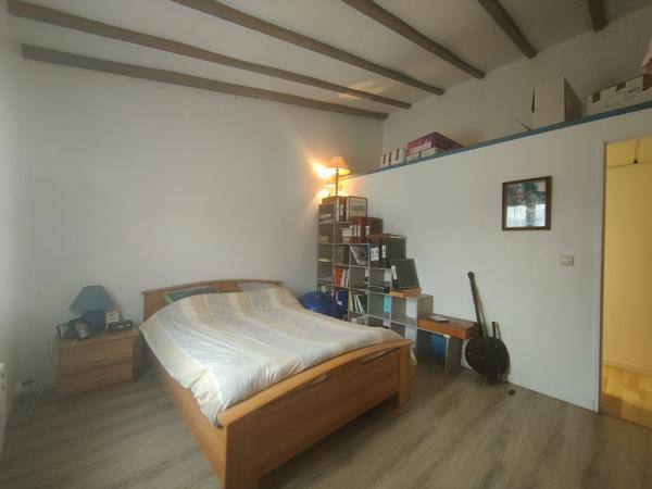 MAISON DE CHARME RENOVEE DE 105 M² HABITABLE AVEC ABRI DE JARDIN SUR 350 M² DE TERRAIN CLOS AU CALME Beauvais (60000)