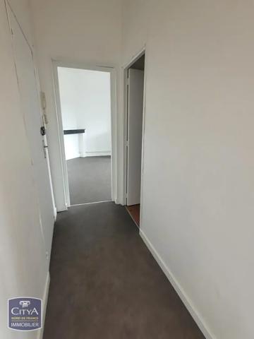 Appartement à louer 2 pièces 51.02m² Maubeuge (59600)