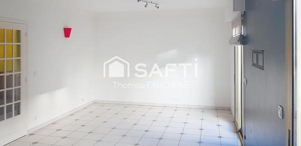 Cachet architectural et localisation stratégique