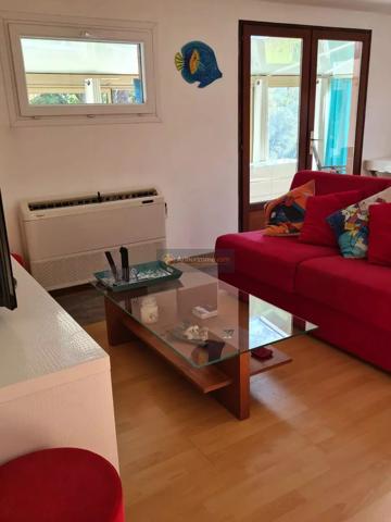 Vente                                                      Terrain
                        
                                         442 m2                     à Fréjus