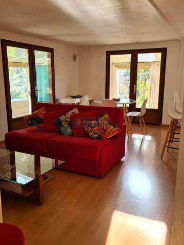 Vente                                                      Terrain
                        
                                         442 m2                     à Fréjus