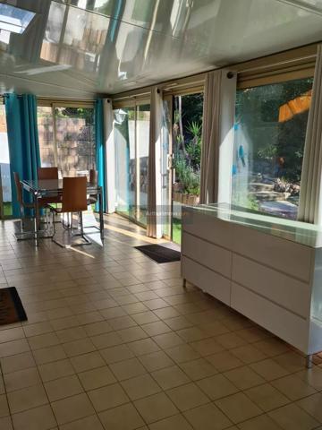 Vente                                                      Terrain
                        
                                         442 m2                     à Fréjus