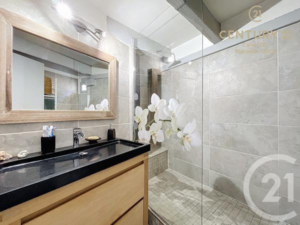 Appartement F4 à vendre  4 pièces - 78,43 m2 MARSEILLE - 13007