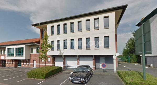 Bureaux à louer à Lievin accès axes routiers parking sécurisé inclus