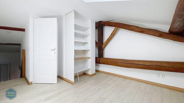 Appartement T2 en duplex à louer à Labastide-Saint-Pierre