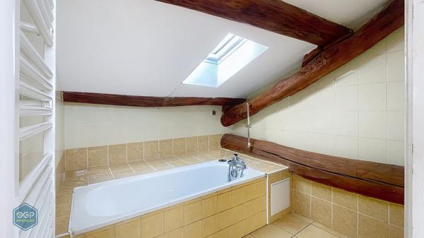 Appartement T2 en duplex à louer à Labastide-Saint-Pierre