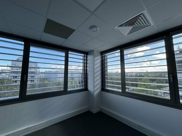 BUREAUX à LOUER de 1508 m²