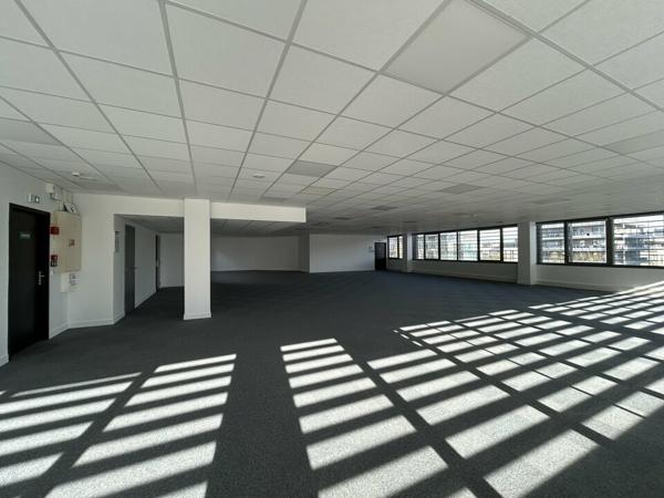 BUREAUX à LOUER de 1508 m²