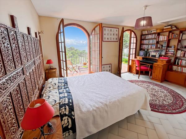 Maison Ensues La Redonne 6 pièce(s) 180 m2