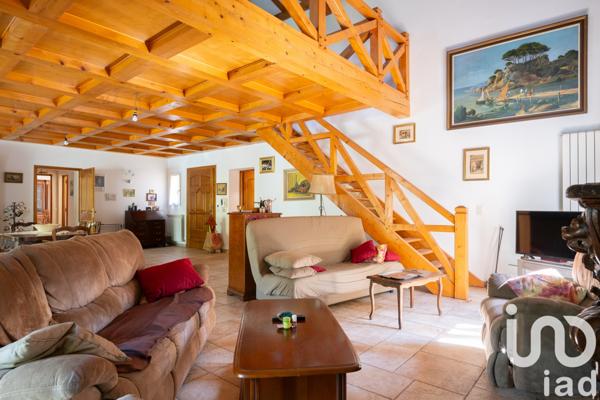 Maison à vendre 6 pièces 268 m² Solliès-Pont