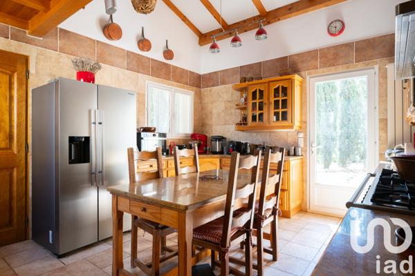 Maison à vendre 6 pièces 268 m² Solliès-Pont