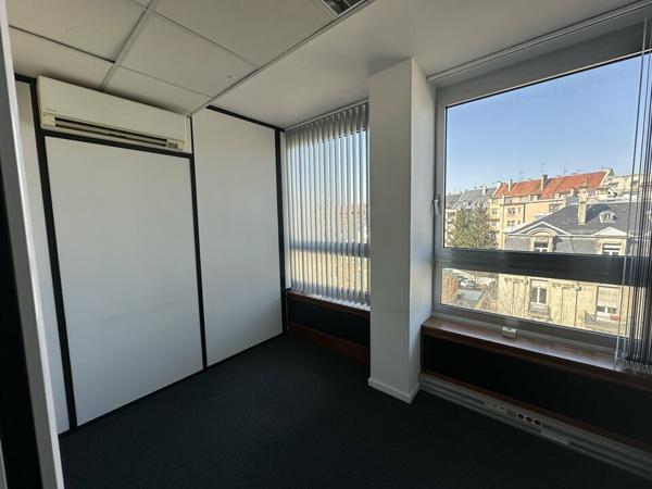 BUREAUX à LOUER de 193 m²