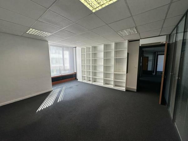 BUREAUX à LOUER de 193 m²