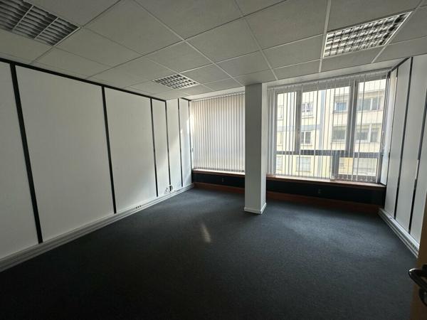 BUREAUX à LOUER de 193 m²