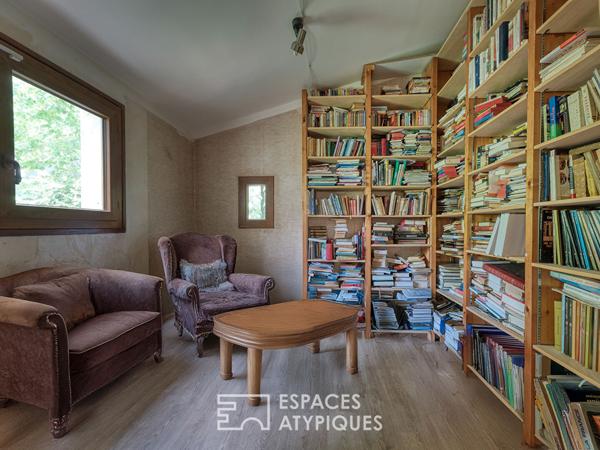 Maison d’architecte des années 1970, au coeur d’un écrin de verdure à Briis-sous- Forges