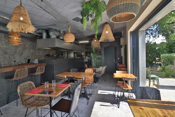 Droit au Bail- Restauration ou autre - avec Terrasse et Parking