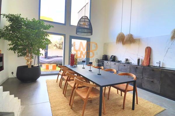 Saint Maximin: Maison récente 190m2 en centre ville