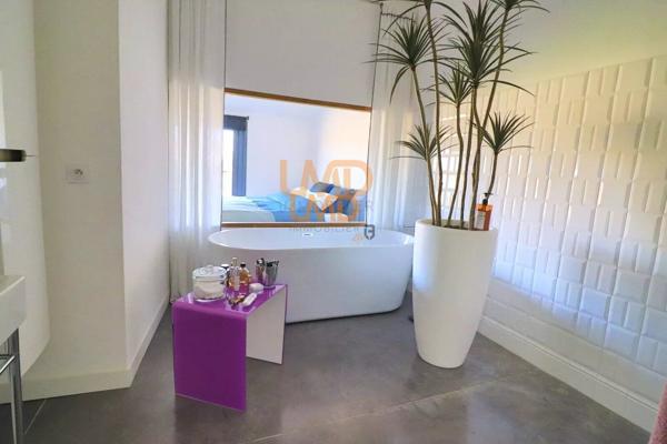 Saint Maximin: Maison récente 190m2 en centre ville