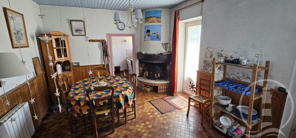 Charmante maison de village sur grand jardin clos