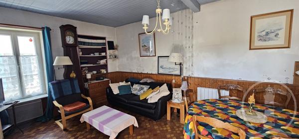 Charmante maison de village sur grand jardin clos