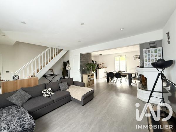 Maison à vendre 6 pièces 107 m² Villeneuve-la-Guyard