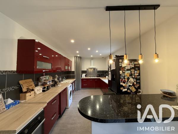Maison à vendre 6 pièces 107 m² Villeneuve-la-Guyard