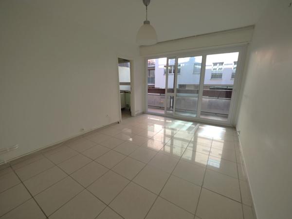 Paris 12 - Appartement 2 pièces AVEC BALCON- Proche métro Bel-Air / Daumesnil