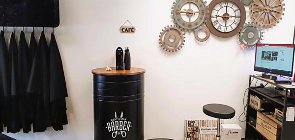 Fonds de commerce à vendre Salon de coiffure - AGDE - Excellent CA -