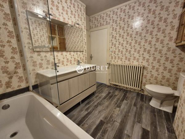 Maison de bourg - Fort potentiel - 3 ch