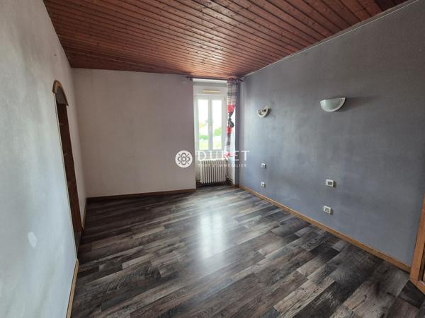 Maison de bourg - Fort potentiel - 3 ch