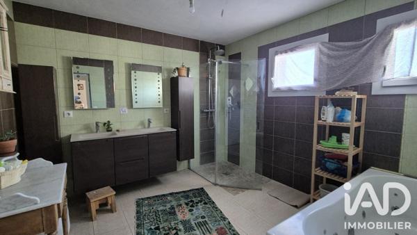 Maison à vendre 7 pièces 170,72 m² Criquebeuf-sur-Seine