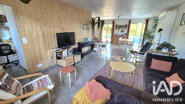 Maison à vendre 7 pièces 170,72 m² Criquebeuf-sur-Seine